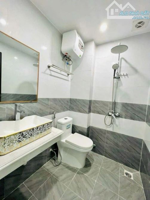Bán nhà đẹp phố Tư Đình, Long Biên full nội thất - 1