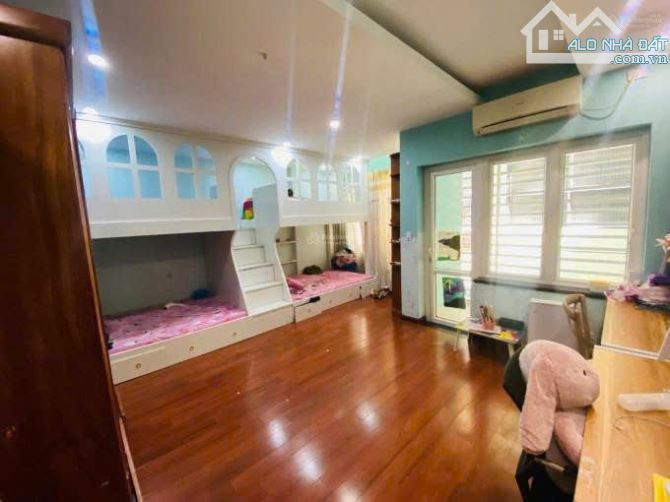 SIÊU PHẨM HOÀNG CẦU - TRẦN QUANG DIỆU60m2, 5 TẦNG, MẶT TIỀN 6M PHÂN LÔ - Ô TÔ TRÁNH - - 1