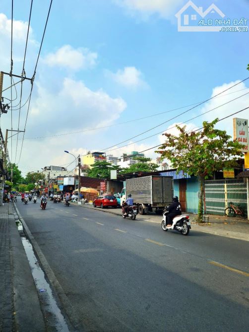 Mặt tiền Lâm Văn Bền Bình Thuận Q7, 2 tầng 317.5m2 ngang gần 8m chỉ 34 tỷ - 1