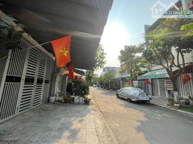 🔥 NHÀ 3 TẦNG MẶT TIỀN KHUÊ TRUNG – HIẾM CÓ KHÓ TÌM, GIÁ CỰC RẺ - CĂN DUY NHẤT CÒN SÓT LẠI - 1