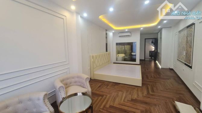 Bán Nhà Phố Kim Giang, cầu Dậu - 38x7 Tầng Thang Máy, Full Nội Thất. Giá 7.8 Tỷ! - 1