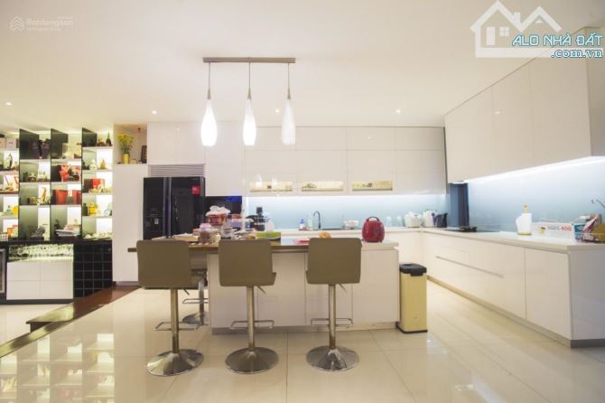 NGỘP 22 tỷ! Bán nhà hẻm 4m Đ. Lam Sơn, Q. TB - 6*19m 12 phòng TM - 1