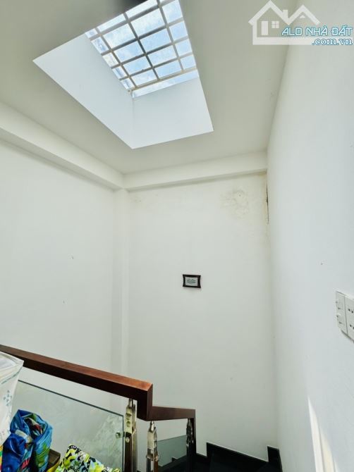 Phan Đăng Lưu Phú Nhuận hẻm oto, 5 tầng kiên cố, DT 37m2, giá bán 9.3 Tỷ TL - 1