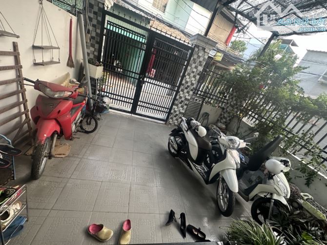 Bán nhà ,Nguyễn văn tạo,huyện nhà bè,hẻm 3,5m,3 tầng,nhỉnh 4 tỷ - 1