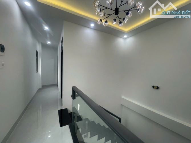 Bán nhà An Bình, 1 lầu 1 trệt , thiết kế hiện đại, sổ riêng hoàn công - 1