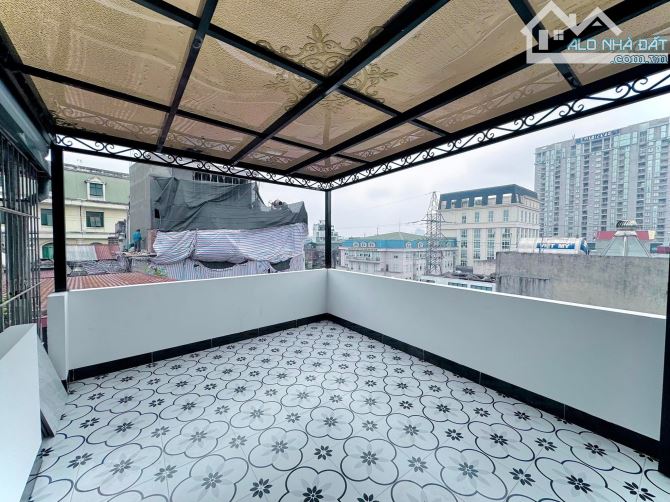 30m2 - 6 tầng - MT 3,2m  Hào Nam - Đống Đa - Sổ Đẹp  6 TẦNG THANG MÁY - FULL ĐỒ - 12