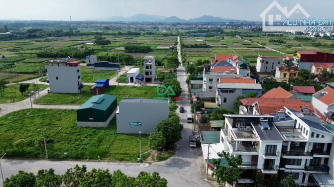 Bán đất đấu giá X2 Sơn Du Nguyên Khê Đông Anh - 2