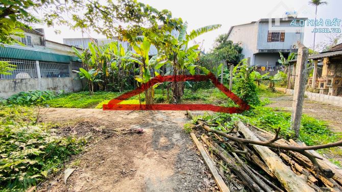 Đất kiệt sông Như Ý - Nguyễn Lộ Trạch, cạnh cầu Võ Nguyên Giáp, Huế - 2
