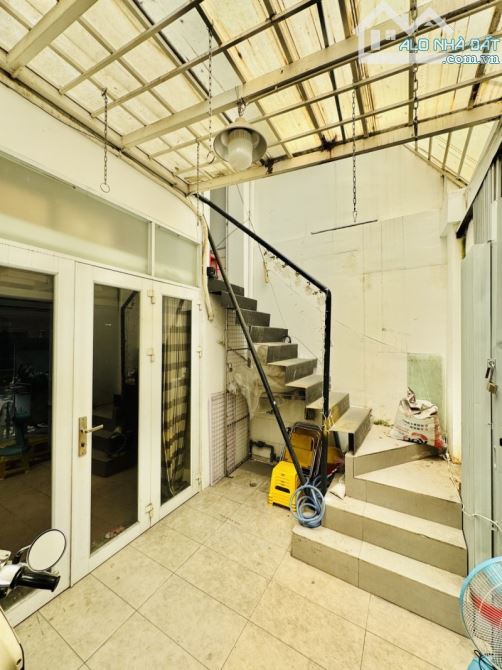 MẶT TIỀN ĐƯỜNG P4 QUẬN 8 - NGAY PARC MALL - 4,3X14M - 4 TẦNG - 8.8 TỶ - 2