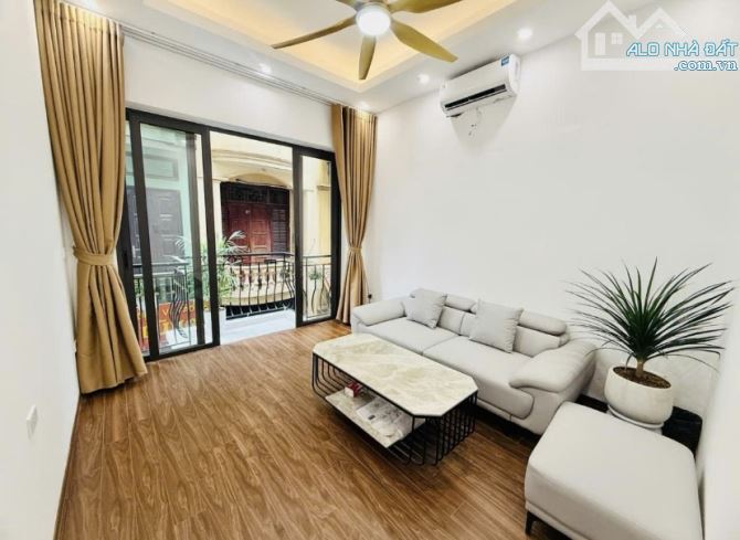 Bán nhà Khương Trung - Thanh Xuân - Gần phố - Ô tô - Ngõ thông kd - 5T - 10.5 tỷ - 2