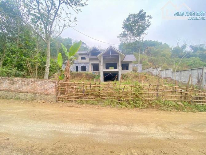 Bán Đất Sẵn Nhà hơn 5000m2 Đông Xuân Giá vài triệu /m2 view hồ đẹp thoáng - 2