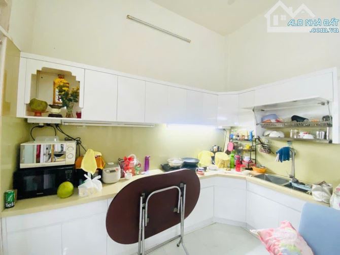 KHU VIP HOÀNG HOA THÁM - DT (3.8Mx11.5M) 2 TẦNG BTCT - HẺM RỘNG THÔNG THOÁNG - SỔ ĐẸP - 2