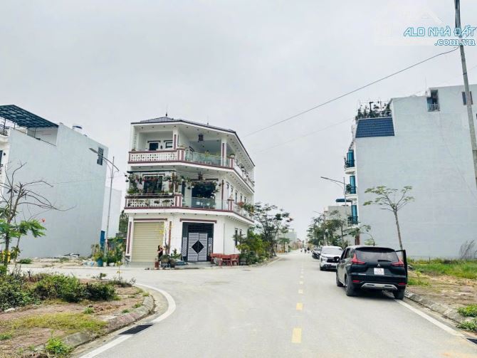 Bán tất cả Lô đất tại ÁP TRÀN, THUỶ NGUYÊN khu vực rất tiềm năng GIÁ TỪ 3,0xx tỷ - 2