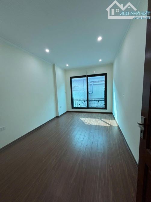 Bán nhà Gần Bến xe Yên Nghĩa , 5 phong, dt 41m2, 5t thang máy, giá 7.6 tỷ - 2
