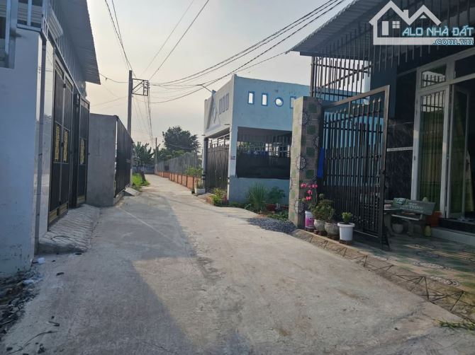 BÁN LÔ ĐẤT 100M2-GIÁ 1 TỶ - BÌNH TIỀN 1 - ĐỨC HÒA HẠ - LONG AN - 2