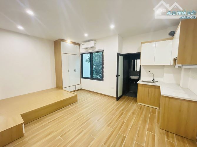 Bán nhà phố Tạ Quang Bửu, Hai Bà Trưng, tòa CCMN 16 phòng, 5 tầng 90m2 giá 25 tỷ