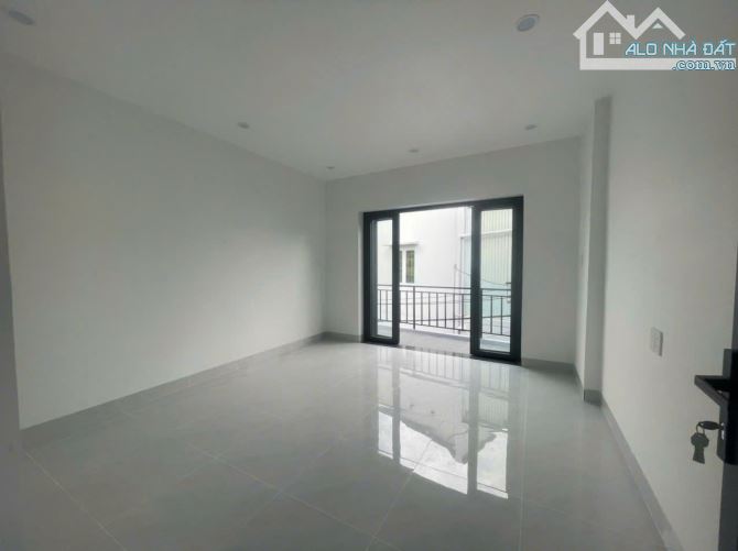 Bán nhà An Bình, 1 lầu 1 trệt , thiết kế hiện đại, sổ riêng hoàn công - 2