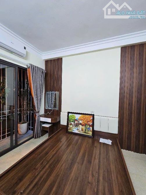 CẦN BÁN GẤP 💥 NHÀ ĐẸP NGÔ GIA TỰ-LONG BIÊN 50m2 x MT 3.5m, FULL NỘI THẤT, Ở NGAY 💸 6.38T - 2