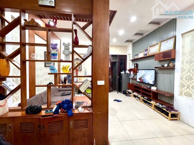Nhà Đẹp Cầu Diễn – 57m²,4 Tầng, MT5m, Ô Tô gần phố, giá 9 tỷ5 - 2