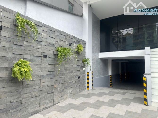 ÁN TOÀ NHÀ VĂN PHÒNG XÂY DỰNG MỚI - NGÃ TƯ ĐINH BỘ LĨNH, NGUYỄN XÍ - BÌNH THẠNH - 65Tỷ - 2