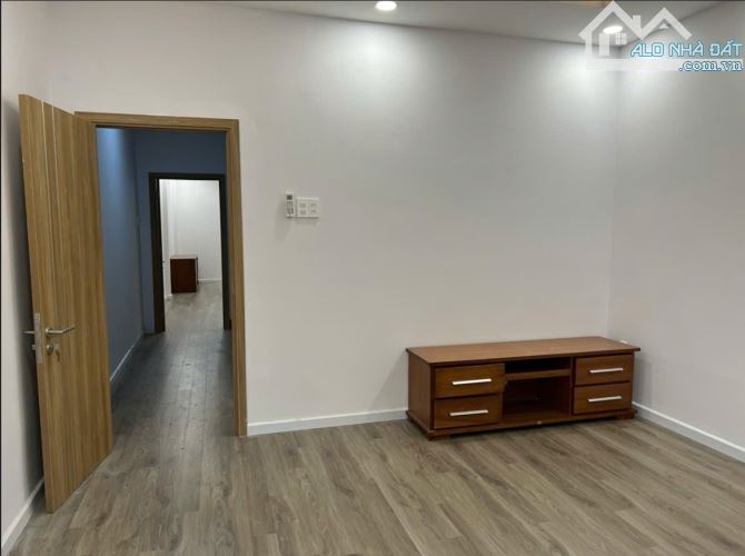 [NHÀ MỚI, GIÁ RẺ, CẠNH HUTECH] bán nhà Ung Văn Khiêm, P25, Bình Thanh, (4x17m), xe hơi vào - 2