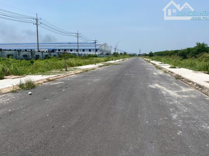 Lô B1 giá rẻ 690 triệu Làng Sen Việt Nam Long An