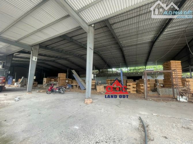 X051 🆘 Chuyển nhượng nhà xưởng với diện tích 9.900m2 Nhà xưởng độc quyền này tọa lạc tại - 3