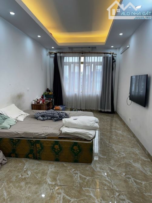 Bán nhà Nguyễn Khoái , ô tô đỗ cổng , ô chờ thang máy . dt 41m x 6T x 6,2 tỷ - 3