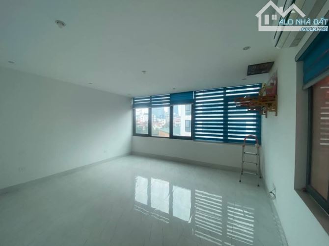 Xuân Diệu 40/52m 4 tầng 5.4m mặt tiền giá 38 tỷ - 3