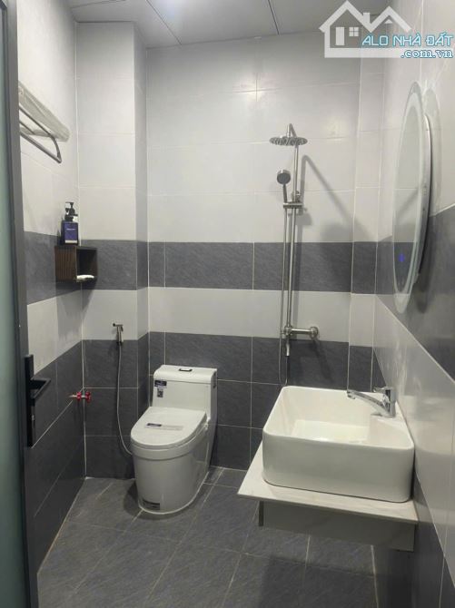 Bán nhà An Bình, 1 lầu 1 trệt , thiết kế hiện đại, sổ riêng hoàn công - 3