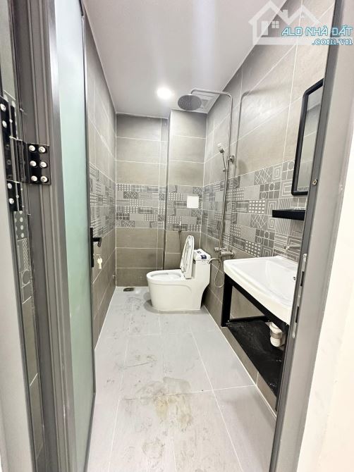 BÁN NHÀ MẶT TIỀN NGUYỄN TRỌNG TUYỂN – 80M² – 2 TẦNG – CHỈ 15.5 TỶ 🔥 - 2