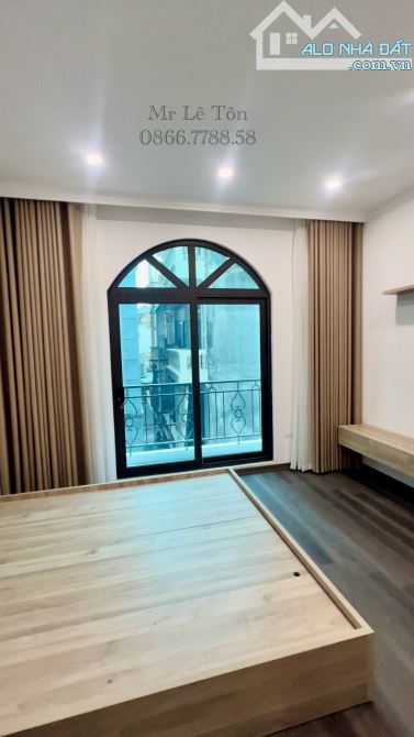 SIÊU PHẨM 5 TẦNG - PHỐ QUANG TRUNG- THANG MÁY NHẬP KHẨU - Ô TÔ VÀO NHÀ - DT 52m2 - 3