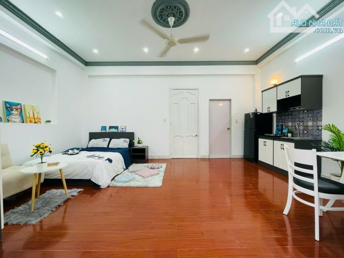 Căn hộ cho thuê ngay trung tâm quận 10, có cửa sổ, bancol đón nắng, gần UEH - 4