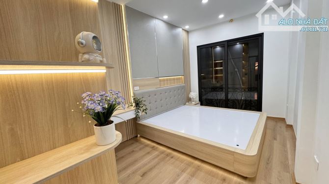 Nhà đẹp phố Hào Nam, 30m2, 6 tầng thang máy, cách phố, cách ô tô chỉ vài mét, 8.2 tỷ - 4