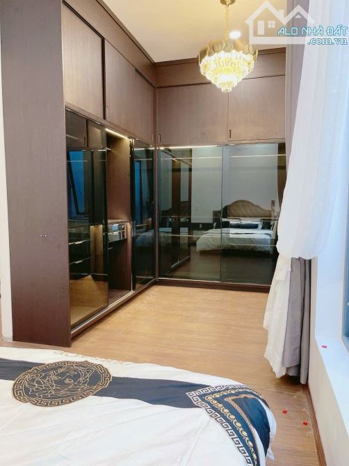 Nhà 1 mê mặt tiền Nguyễn Công Trứ 7tỷ5 - 4