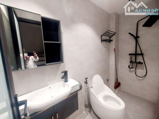 BÁN NHÀ 5 TẦNG LÔ GÓC 45m 8,x tỷ GẦN TIME CTY HAI BÀ TRƯNG - 4
