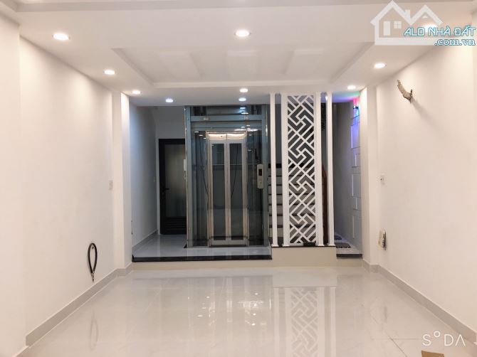 Nhà phố Bình Thạnh có thang máy đường Lê Quang Định - 4x15m, Nhà 4 tầng full nội thất - 4
