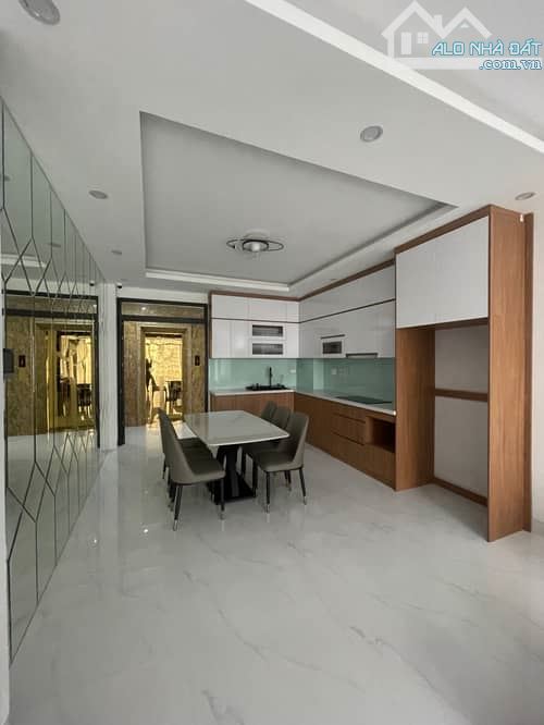 KIẾN HƯNG VỊ TRÍ HIẾM, PHÂN LÔ, THANG MÁY - 5
