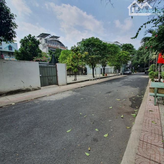 cần bán,VỊ TRÍ SIÊU ĐẸP, Đông Hưng Thuận 10, Quận 12, dt 130M2 × 4TẦNG, giá siêu tốt - 5