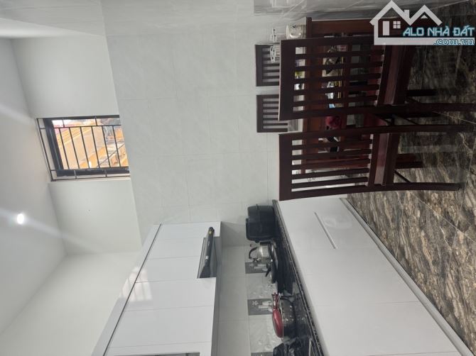 Bán nhà Đội Cấn, DT 40m2, MT 6m, phân lô oto, dân xây kiên cố, lô góc, giá 10 tỷ - 5