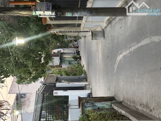 Bán nhà ,Nguyễn văn tạo,huyện nhà bè,hẻm 3,5m,3 tầng,nhỉnh 4 tỷ - 5