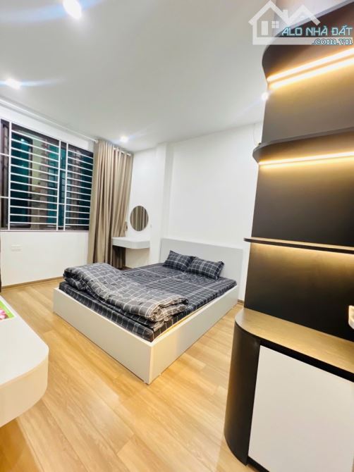 Bán nhà phố Trung Phụng, Xã Đàn, 40m2 , xây mới full nội thất, mặt tiền rộng, chào 7 tỷ 5 - 6
