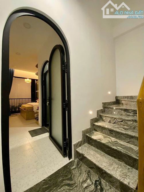 Bán nhà 4 tầng Nguyễn Thần Hiến Quận 4, 20m ra đường chính, giá chỉ 4.8 tỷ - 7