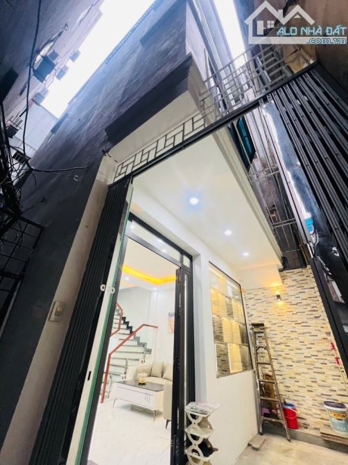Bán nhà phố Trung Phụng, Xã Đàn, 40m2 , xây mới full nội thất, mặt tiền rộng, chào 7 tỷ 5 - 8