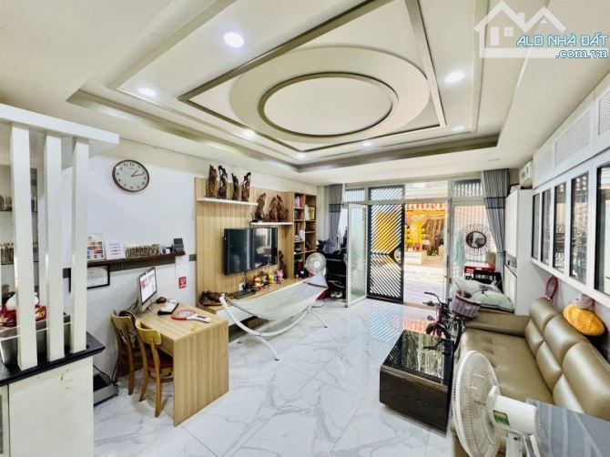 Phan Đăng Lưu Phú Nhuận hẻm oto, 5 tầng kiên cố, DT 37m2, giá bán 9.3 Tỷ TL - 8