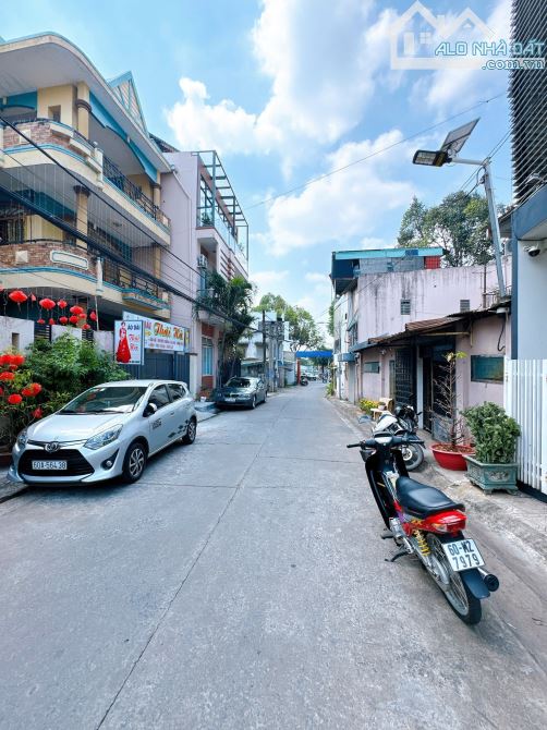 Bán nhà lầu hố nai kinh doanh tốt vị trí mặt tiền sầm uất