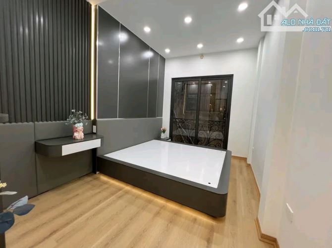 BÀ TRIỆU - HÀ ĐÔNG - 38M - 5T - THANG MÁY - PL - OTO GẦN - CHỈ 7 TỶ.