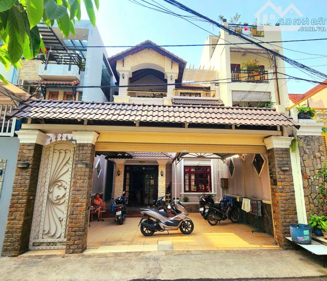 Biệt thự 173m2 mặt tiền Dân Chủ - Giá sốc 22,5Tỷ!