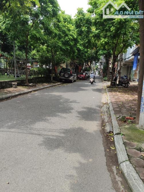 TRƯƠNG ĐỊNH PHỐ -BỜ SÔNG SÉT -NGÕ 521 TRƯƠNG ĐỊNH   🫱🏻NHÀ DÂN XÂY -Ở NGAY. -NGÕ RỘNG VÀ