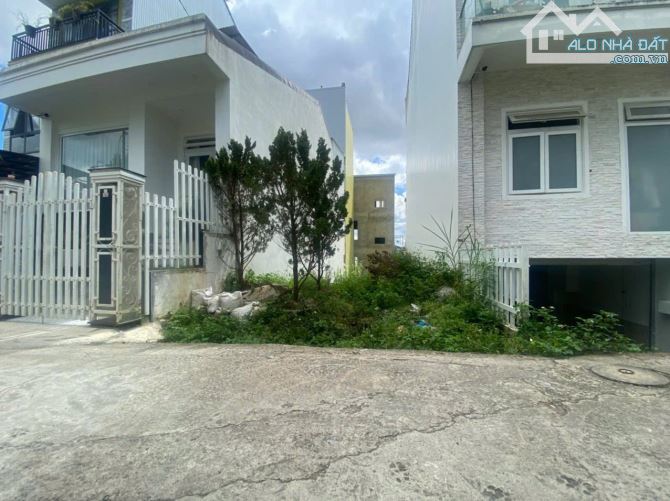 Bán Lô Đất Vàng Đường Thông Thiên Học, P2, Đà Lạt – 6 Tỷ 300 - 90m².xây dựng 80%, 5 tầng.